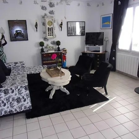 Maison Confortable Avec Jardin Cloture, A Proximite De La Et Du Port - Fr-1-476-88