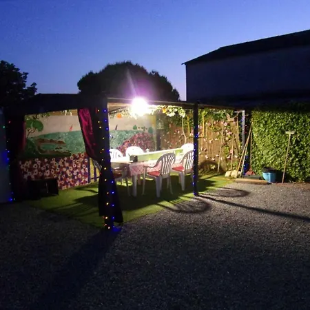 Holiday home Maison Confortable Avec Jardin Cloture, A Proximite De La Et Du Port - Fr-1-476-88 La Faute-sur-Mer