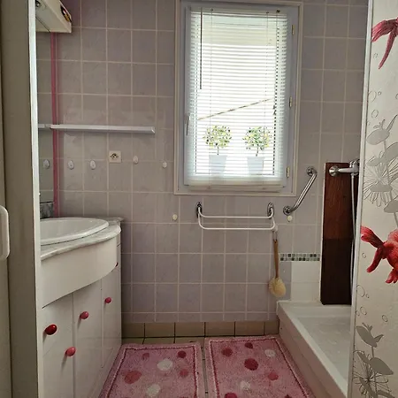 Maison Confortable Avec Veranda Et Jardin, 4 Pers, Animaux Sur Demande - Fr-1-476-88 La Faute-sur-Mer