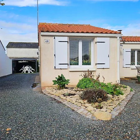 Holiday home Maison Confortable Avec Veranda Et Jardin, 4 Pers, Animaux Sur Demande - Fr-1-476-88 La Faute-sur-Mer