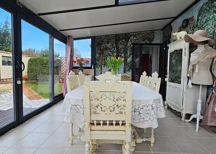 Maison Confortable Avec Veranda Et Jardin, 4 Pers, Animaux Sur Demande - Fr-1-476-88 *